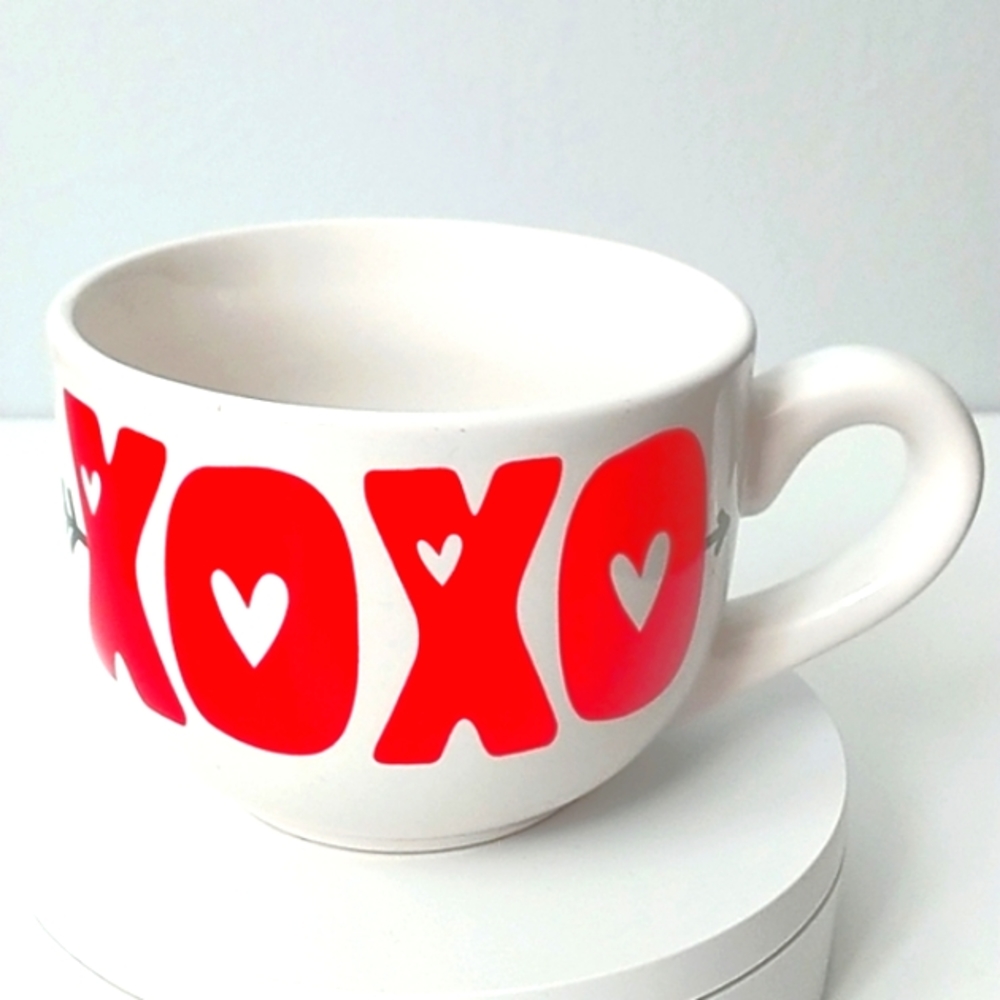"XOXO" Dan Dee International LLC Coffee Tea Ceramic Mug